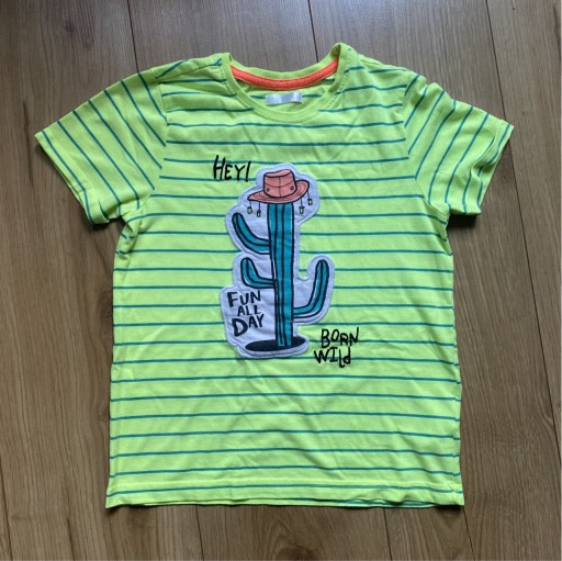 Zdjęcie oferty: Bawełniany T-shirt r. 122 (6-7lat)