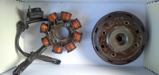 Zdjęcie oferty: PEUGEOT 50 LUB 125  kolo magnesowe plus cewki 