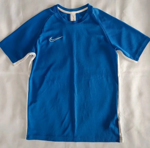 Zdjęcie oferty: Koszulka sportowa Nike Dri-Fit 158