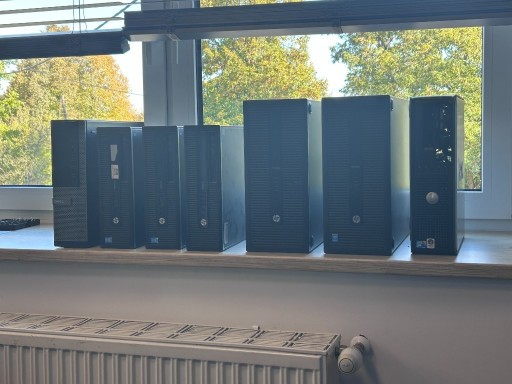 Zdjęcie oferty: Stare komputery po pracy biurowej