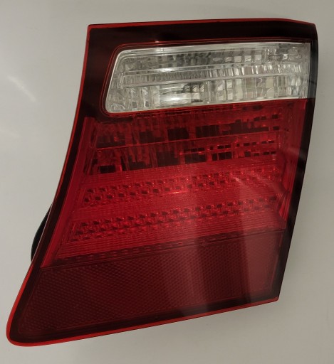 Zdjęcie oferty: LS 460 LS460 Lampa tylna w klapę prawa 2007r