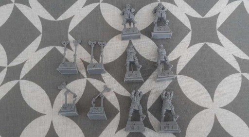 Zdjęcie oferty: Iron Hills with mattocks 6 figurek forge world