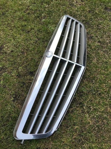 Zdjęcie oferty: Atrapa grill  mercedes w204