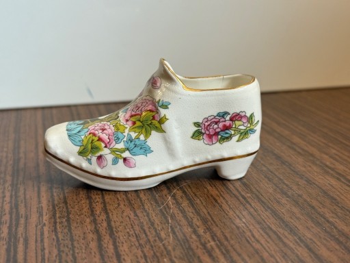 Zdjęcie oferty: But bucik porcelanowy do kolekcji