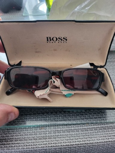 Zdjęcie oferty: Hugo  Boss  okulary  korekcyjne  etui stan bdb 