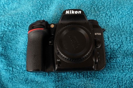 Zdjęcie oferty: Nikon D7500 + obiektyw 4532 zdjęcia