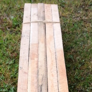 Zdjęcie oferty: Paliki, tyczki drewniane 1,1m 