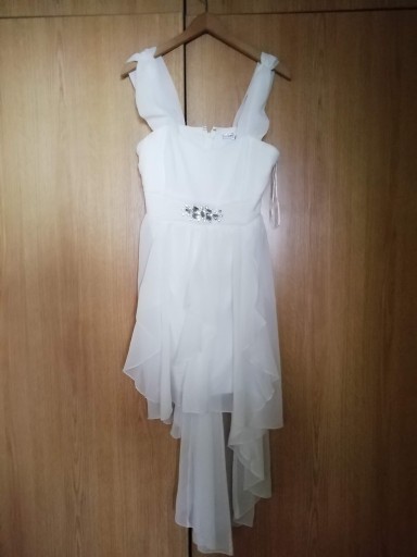 Zdjęcie oferty: Bodyflirt biała sukienka z długim tyłem cyrkonie