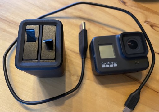 Zdjęcie oferty: GoPro Hero 8 Black + baterie 