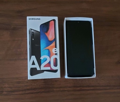Zdjęcie oferty: Samsung Galaxy A20e  euti gratis