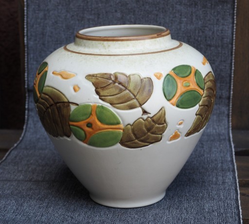 Zdjęcie oferty: Piękny wazon ceramiczny oznaczony 1675 (032)