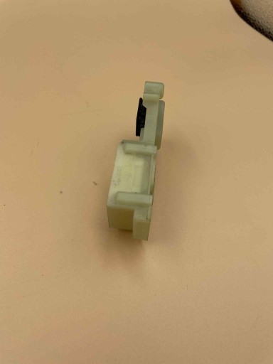 Zdjęcie oferty: Blokada drzwi pralki Whirlpool, DM066 (32)