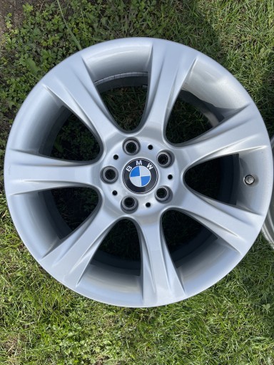 Zdjęcie oferty: Felgi aluminiowe z czujnikami BMW F10