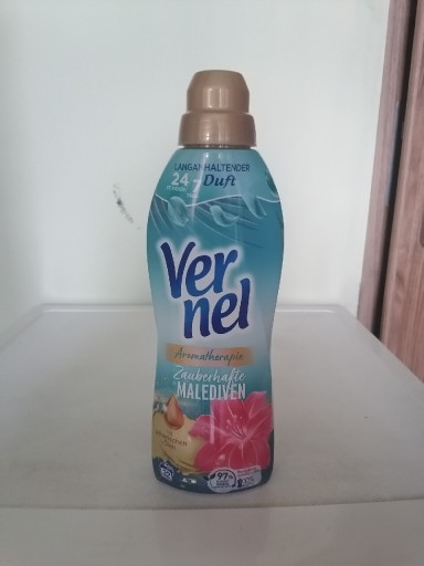 Zdjęcie oferty: Niemiecki płyn do płukania Vernel Malediven 0,8 l