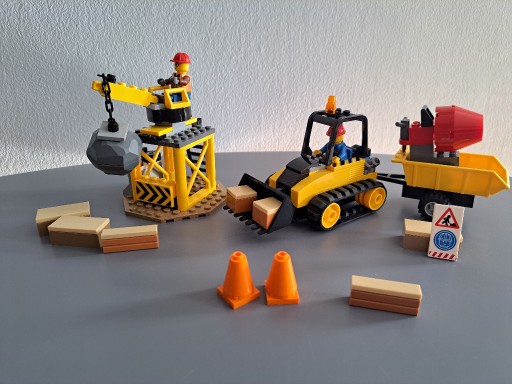 Zdjęcie oferty: LEGO 60252 Buldożer budowlany