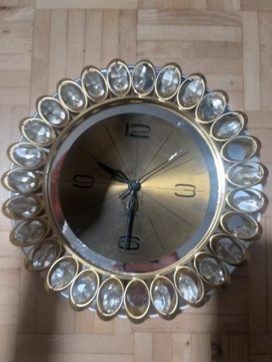 Zdjęcie oferty: Stary zegar z mosiądzu wraz z kryształami