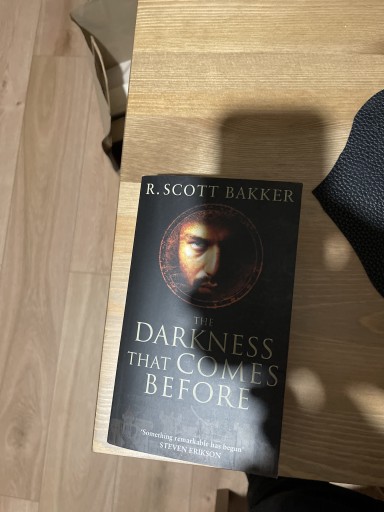 Zdjęcie oferty: R. Scott Bakker - The darkness that comes before