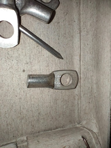 Zdjęcie oferty: Haupa końcówka kablowa na śrubę M6 6mm2