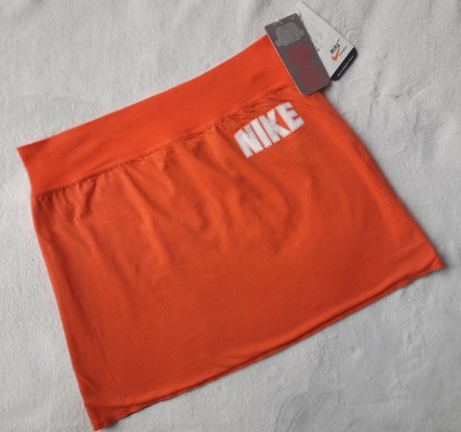 Zdjęcie oferty: Spódnica Nike rozmiar M dwustronna