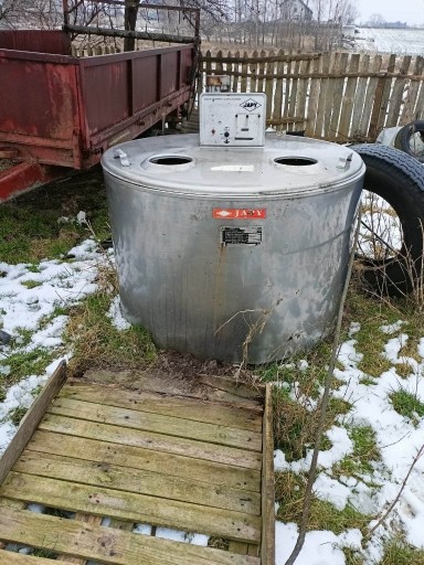 Zdjęcie oferty: Zbiornik schładzalnik basen do mleka z mieszadłem