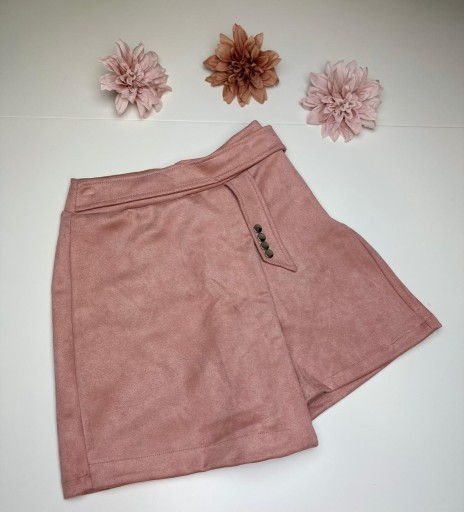 Zdjęcie oferty: Ala zamszowe, różowe spodenki imitujące spódniczkę