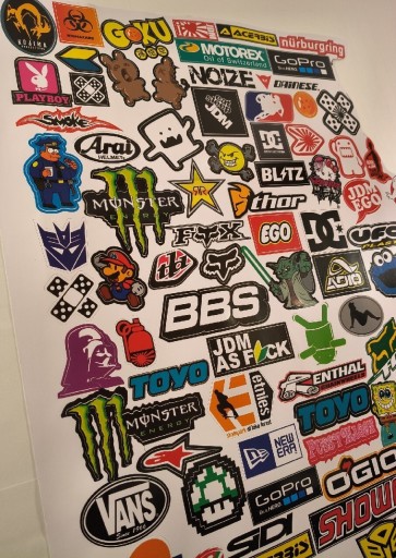 Zdjęcie oferty: 100 naklejek Motor Samochód wlepki naklejki skuter rower stickerbomb kask
