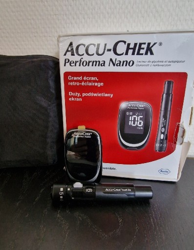 Zdjęcie oferty: Glukometr Accu Chek Performa Nano