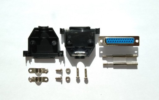 Zdjęcie oferty: Wtyk VIDEO do Amigi D-SUB DB23 żeński KOMPLET