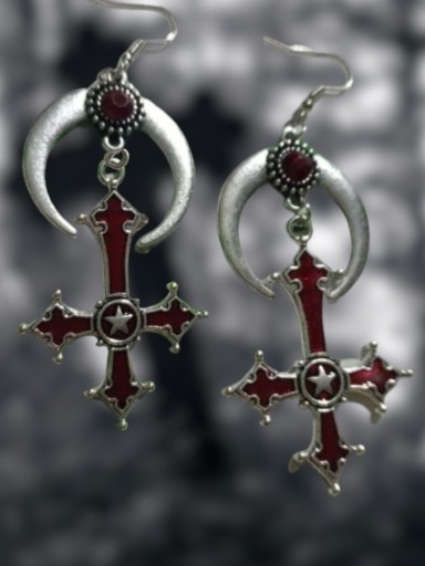 Zdjęcie oferty: Kolczyki z odwróconym krzyżem I księżycem gotyckie