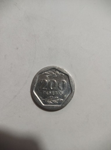 Zdjęcie oferty: Moneta 200 Pesetas 1987 r.