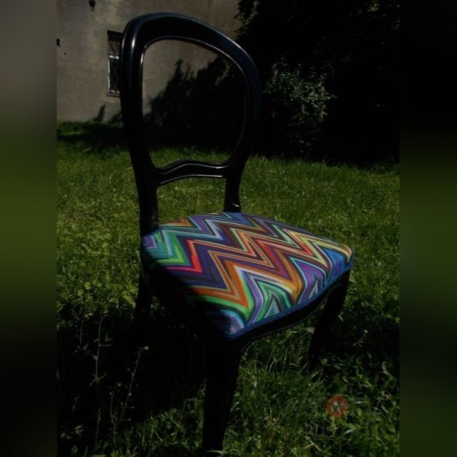 Zdjęcie oferty: Krzesło odnowione z tkaniną len