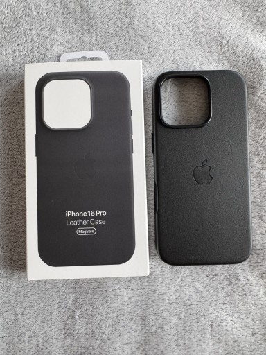 Zdjęcie oferty: Czarne Etui Skórzane na Apple iPhone 16 Pro