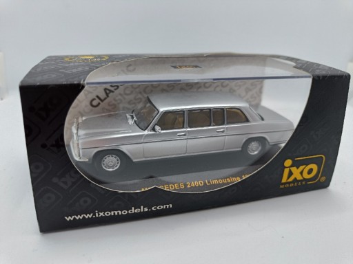 Zdjęcie oferty: IXO Mercedes Benz W114 1974 240D limuzyna  1:43