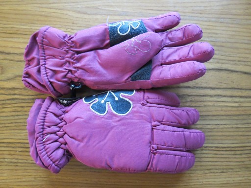 Zdjęcie oferty: Rękawiczki zimowe dziecięce Thinsulate 6-8 lat