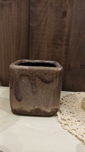 Zdjęcie oferty: Ceramiczna osłonka na doniczkę 