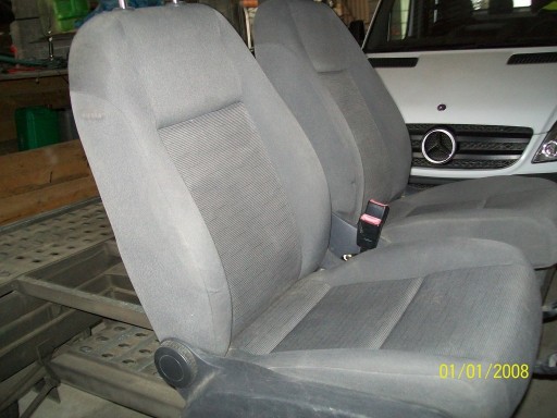 Zdjęcie oferty: Fotele samochodowe, dwie sztuki (VW Turan, Golf 5)