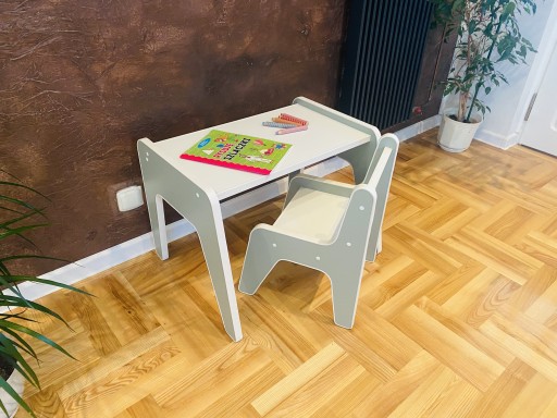 Zdjęcie oferty: Krzesełko + Stolik w stylu Montessori Pistacjowy