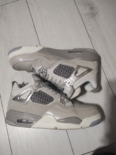 Zdjęcie oferty: Nike air Jordan 4 Frozen Moments 