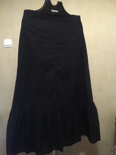 Zdjęcie oferty: Czarna spódnica długa z falbaną bawełna 42