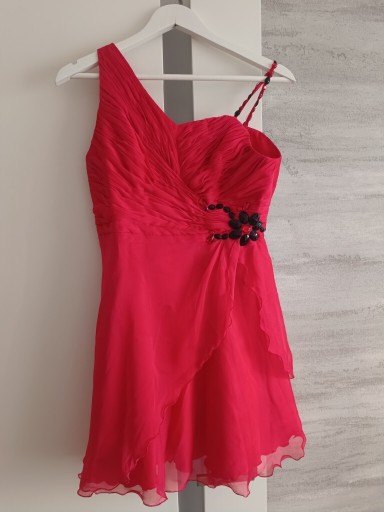 Zdjęcie oferty: Sukienka koktajlowa czerwona kwiat