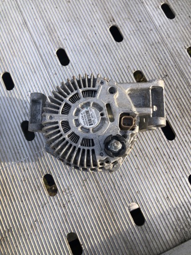 Zdjęcie oferty: Alternator Chrysler 200 2015-56029624 AB