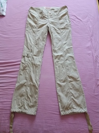 Zdjęcie oferty: Beżowe spodnie szerokie nogawki Guess Jeans 26 S