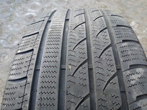 Zdjęcie oferty: opona zimowa 245/45R19 TRACMAX ICE-PLUS s210