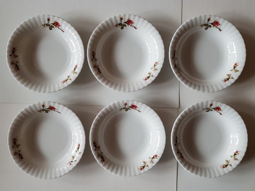 Zdjęcie oferty: Głębokie talerze obiadowe porcelana Chodzież Iwona