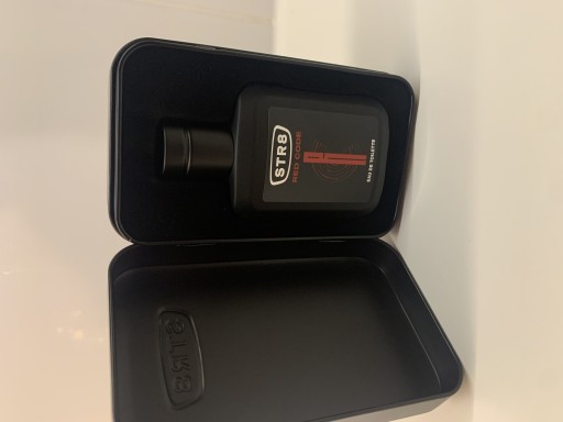 Zdjęcie oferty: Perfumy Str8 red Code 50ml plus metalowe etui