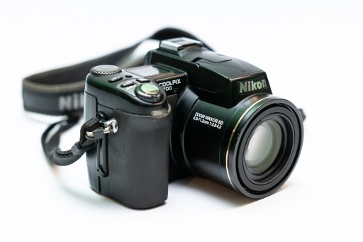 Zdjęcie oferty: Aparat cyfrowy Nikon Coolpix 8700 USZKODZONY