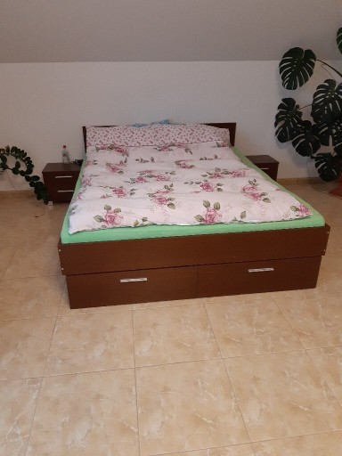 Zdjęcie oferty: Sypialnia łóżko szafki komoda