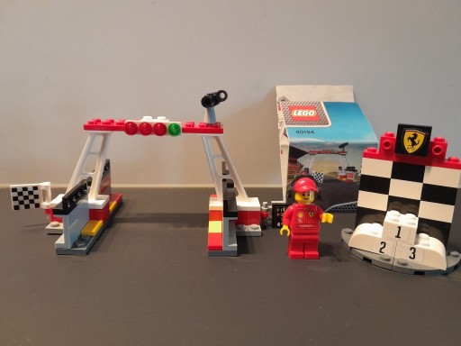 Zdjęcie oferty: LEGO Shell Ferrari V-Power 40194 unikat