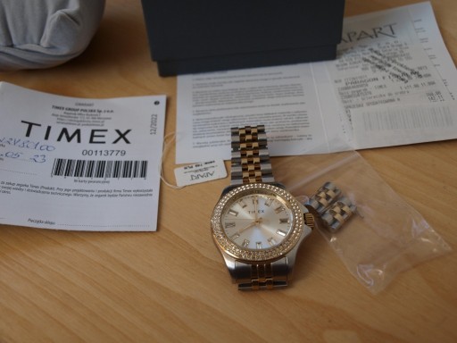 Zdjęcie oferty: Zegarek Timex cyrkonie