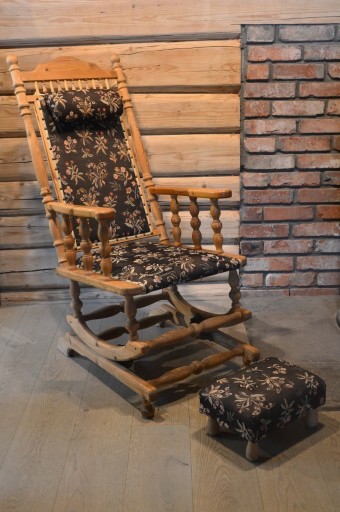 Zdjęcie oferty: Stary amerykański fotel bujany z podnóżkiem